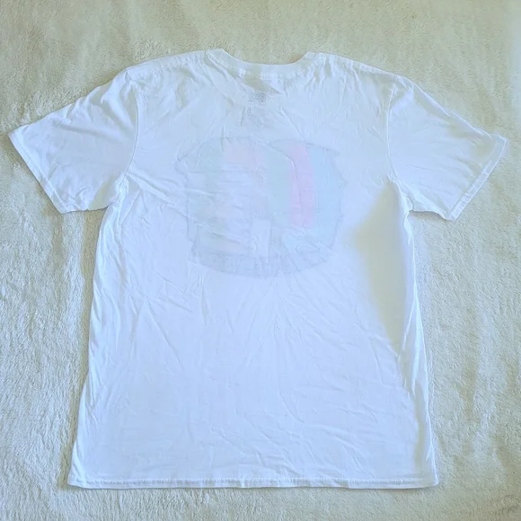 MTV🎶📺 Logo Graphic Tee👕 - NWT - Picture 2 of 10